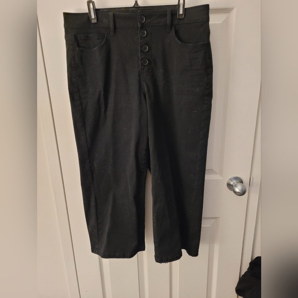 Size 14 premium denim black gaucho style jeans